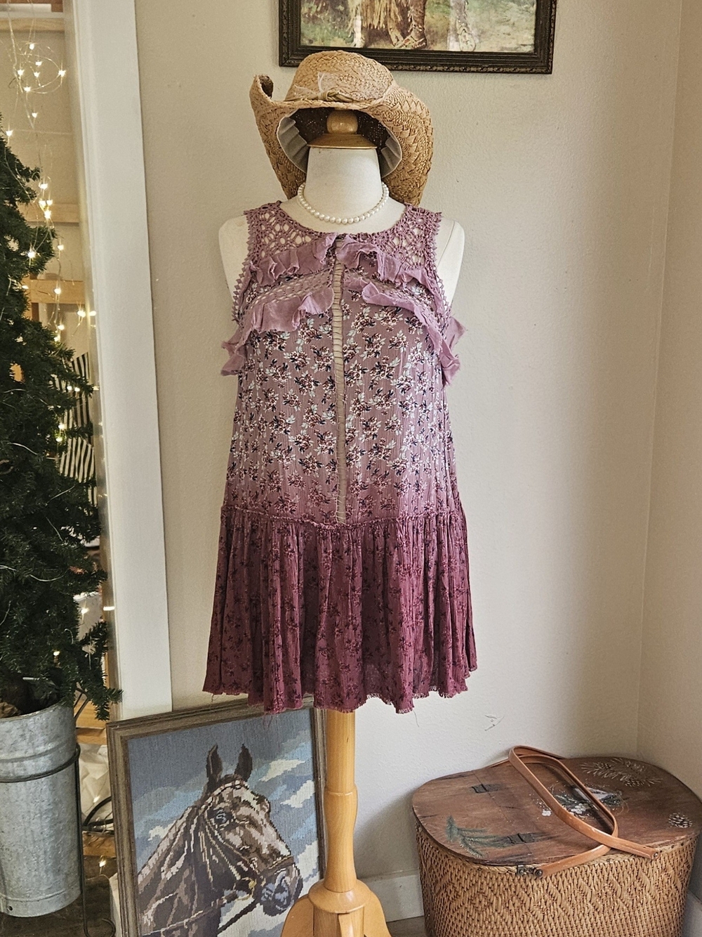gimmicks by BKE Mauve Floral Ruffle Sleeveless Tunic